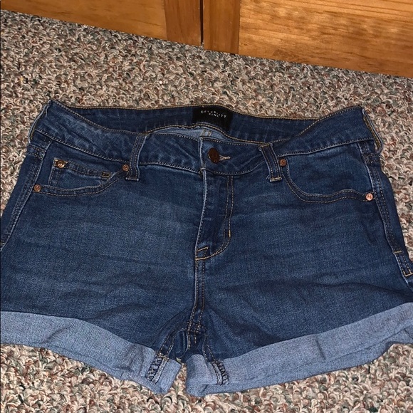 Jean shorts - Picture 1 of 2